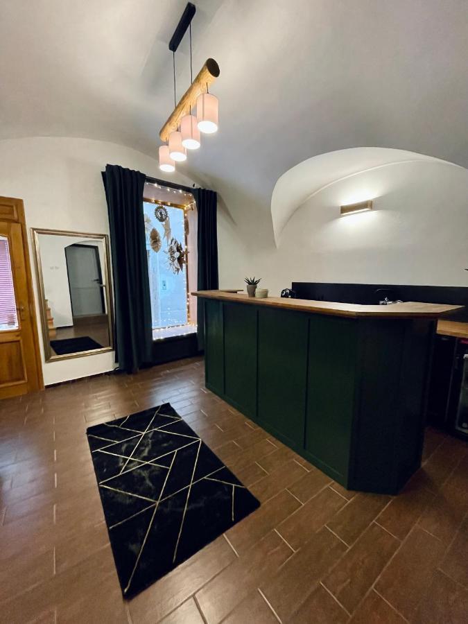 Dorfel Hotel Košice Buitenkant foto
