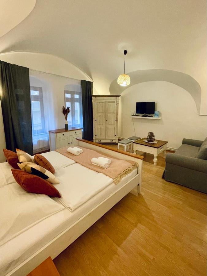 Dorfel Hotel Košice Buitenkant foto