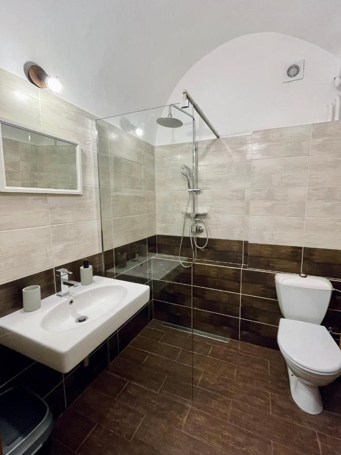 Dorfel Hotel Košice Buitenkant foto
