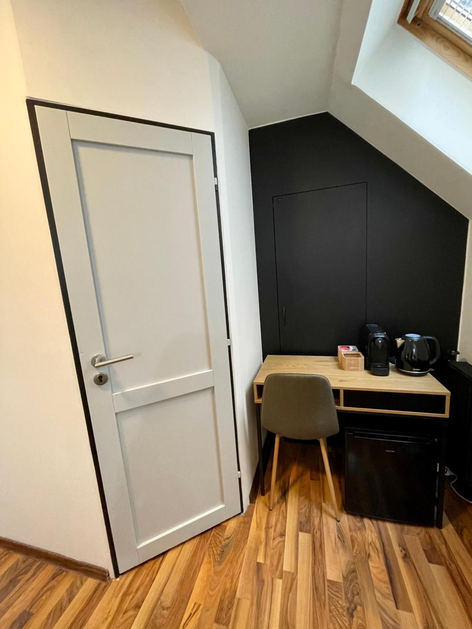 Dorfel Hotel Košice Buitenkant foto