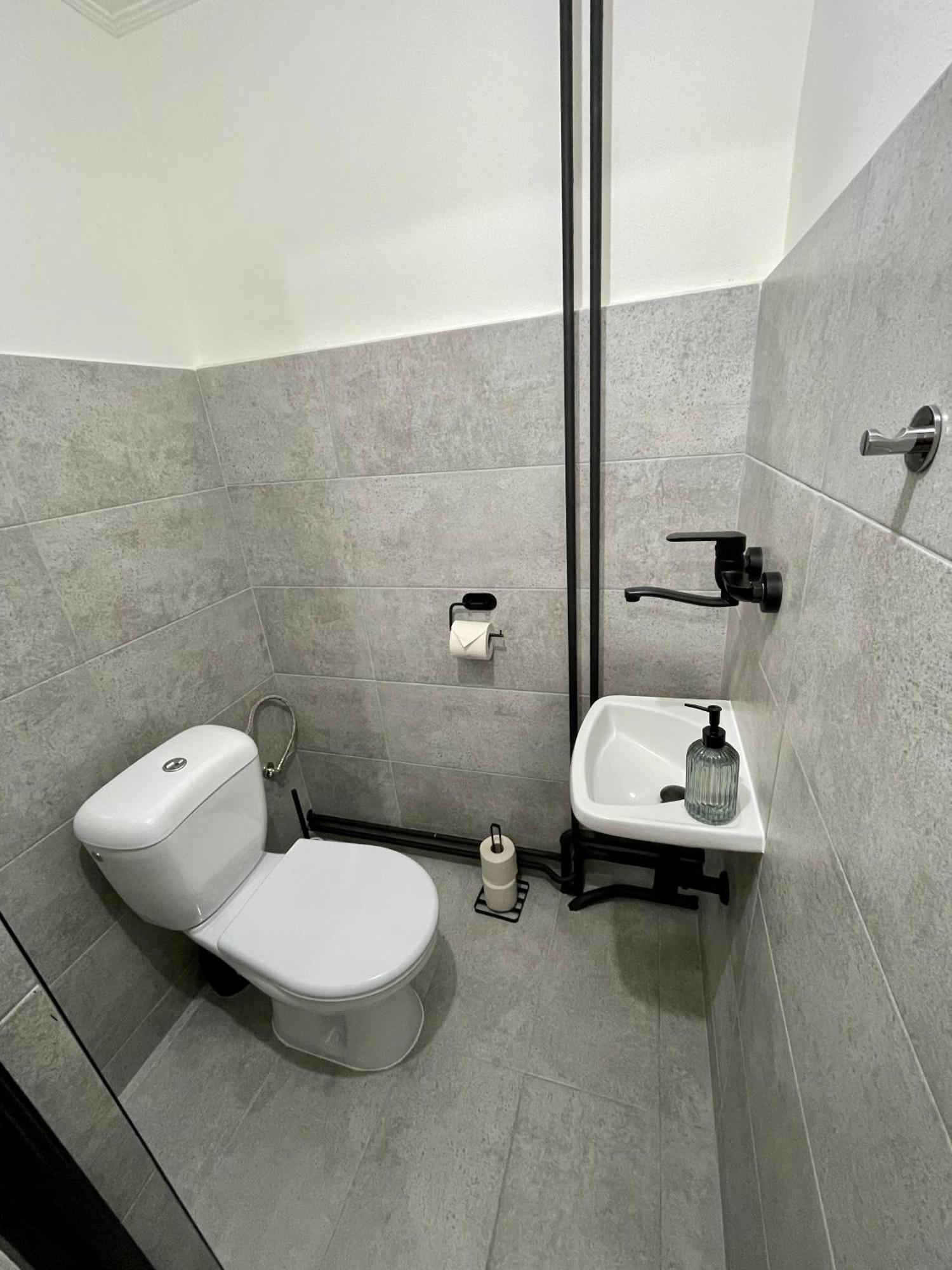 Dorfel Hotel Košice Buitenkant foto